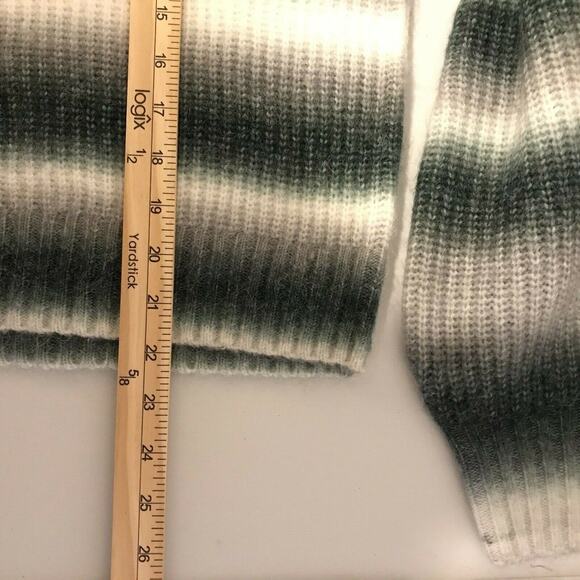 No Boundaries Size L 11-13 Pullover Sweater COLOR Green/White NWT - Picture 8 of 8